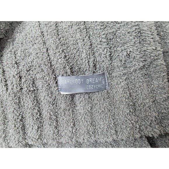 Barefoot Dreams CozyChic Cable Throw Blanket – Carbon (45" x 60") - Picture 5 of 8